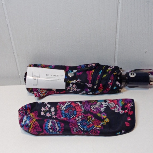 Vera Bradley Accessories - Vera Bradley Umbrella in Midnight Wildflowers Vera Bradley Accessories - Vera Bradley Umbrella in Midnight Wildflowers